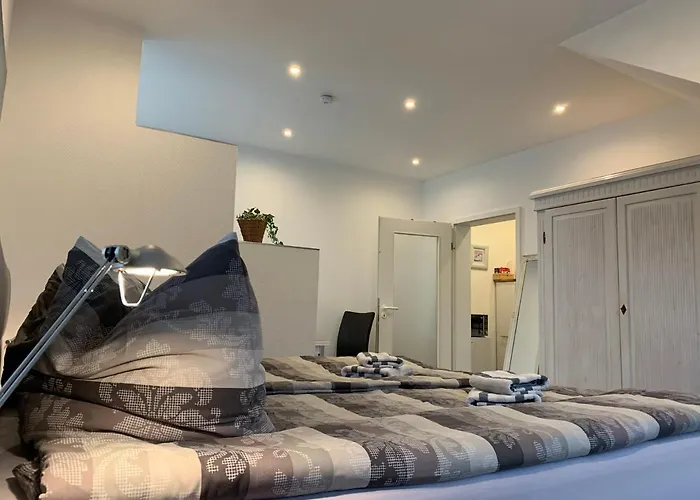 H&E Apartments