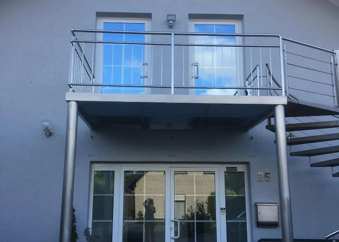 H&E Apartments